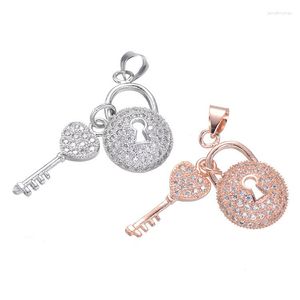 Dijes Cerradura de llave Amor Forma de pareja Zirconia cúbica CZ Micro Pave Beads