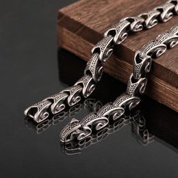 Charmes Ouroboros varient longueur dragon lien hommes bijoux punk en acier inoxydable 316L porter méthode chaîne colliers 1pc avec boîte en bois 230727