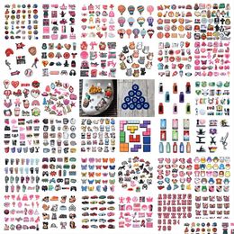 Charms en gros d'usine de vente directe Clog Shoe Gibbits Bundle mélange Accessoires de lots pour bracelet bracelet Favors Gifts Drop OT1FN