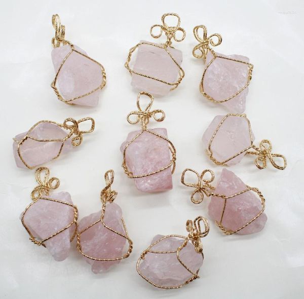 Charms Wholesale1pcs pierre brute naturelle cristal irrégulier quartz rose pendentif en fil de couleur or enveloppé pour les accessoires de fabrication de bijoux à bricoler soi-même