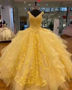 Charro Yellow Quinceanera Robes Vol Col Dentelle Applique Cristal Sweet 15 Robes de Pageant Sequin Vestidos de XV Años