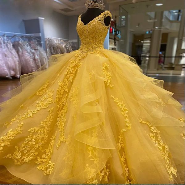 Charro Yellow Quinceanera Robes V Neck Lace Applique Sweet 15 Robes Ruffles Tier Ball Robe Junior Birthday Party Robe 2023