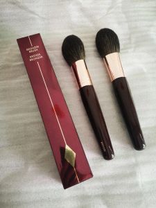 ChaT Pinceau à poudre bronzante en boîte de poils de chèvre d'écureuil mélangés pour le visage, pinceau de maquillage unique à appliquer pour les poudres bronzées et de contour ZZ