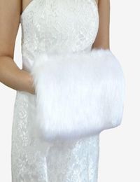 Goedkope 2017 Winter Wit Nepbont Bruiloft Handschoenen Warme Bruids Mof Accessoires Opgeslagen Voor Uw Bruiloft Quickly1478344