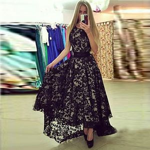 Vestido de noche de encaje negro barato Sin mangas A-Line Alto Bajo Vestido de fiesta Cremallera Volver Vestidos de fiesta formales 2019 Nueva llegada