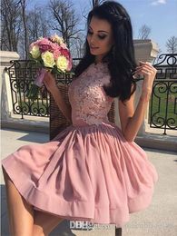 Pas cher Blush Rose Simple Une Ligne Courte Robes De Soirée En Dentelle Applique Jewel Cou Au-dessus Du Genou Longueur Robe Formelle Queue Robes De Soirée pplique Bove