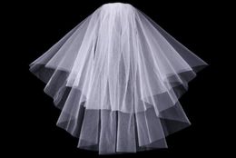 Pas cher exquis court voile de mariée filet deux couches court voile de mariage avec peigne longueur du bout des doigts fait à la main Noble blanc ivoire Headw7746945