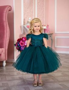 Pas cher chasseur vert 2020 robes de fille de fleur robe de bal dentelle petite fille robes de mariée pas cher Communion Pageant robes robes