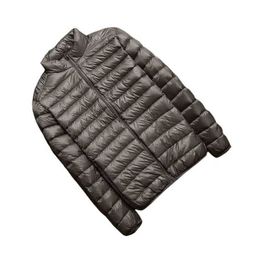 Goedkope Licht Warme Eendenveren Custom Nylon Zwarte Capuchon Winter Bubble Bladerdeeg Gevuld Dons Puffer Jassen Jas voor Mannen 6V6A7