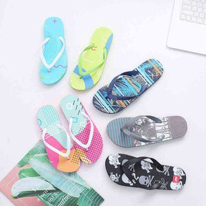 Goedkope mannen slippers casual zomerschoenen plat strand plastic plastic slippers zachte outdoor non-slip dames sandalen paar flip-flops y220307