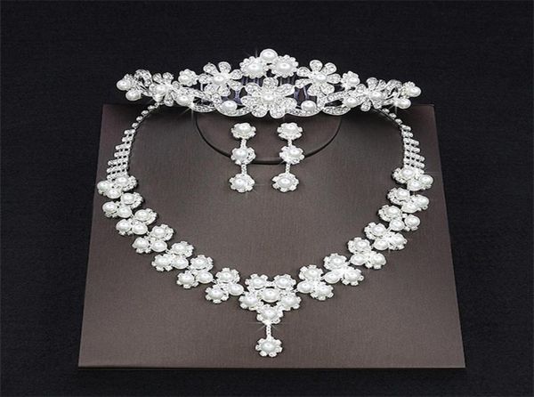 Perles pas cher goutte strass ensemble de bijoux de mariage collier couronne diadèmes couronne boucles d'oreilles chapeaux perles trois pièces fête de mariée Ac5236466