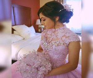 Goedkope roze baljurk prom jurken 2018 High Neck Crystal Lades Puffy betaalbare jurken avondkleding Holiday Quinceanera DR1144905