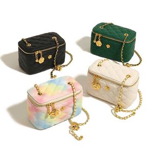 Sacs à main bon marché en vente Sac à fleurs de camélia en cuir véritable Une épaule Petit pour les femmes Été Mini Boule d'or Chaîne de diamant