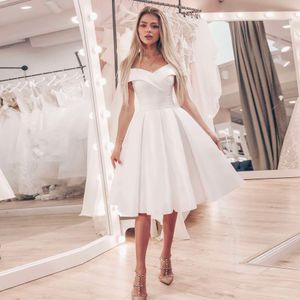 Goedkope Satijn Korte Trouwjurk Bruidsjurken Simple Off The Shoulder A-Line Trouwjurken Robe de Mariage Plus Size