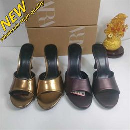 Tienda barata 90% de descuento en zapatos al por mayor Explosiones de moda Metal Alto cuero genuino Za2024 Durable Oro Antiguo Cobre Primavera Sandalias de tacón de oveja Sandalias con punta abierta para mujer