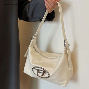 Barato al por mayor Liquidación limitada 50% de descuento bolso pequeño y de moda bolso digno plisado para mujer nuevo minimalista pequeño cuadrado de alta gama casual crossbody