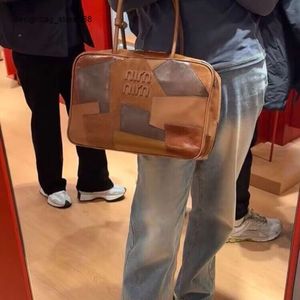 Pas cher en gros liquidation limitée 50% de réduction sac à main Advanced Milard Boston Bowling sac pour femmes nouvelle grande capacité banlieue portable épaule