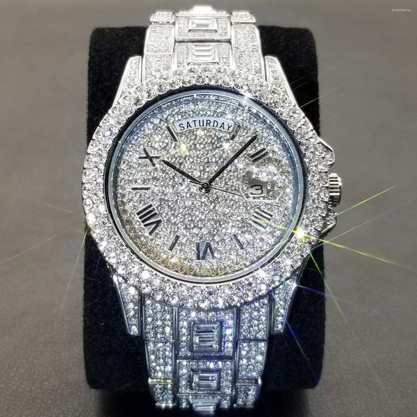 Montres-bracelets bon marché Bijoux Montre Hommes Plein Moissanite Diamant Jour Date pour Sier Quartz Montre-Bracelet Hip Hop Glacé