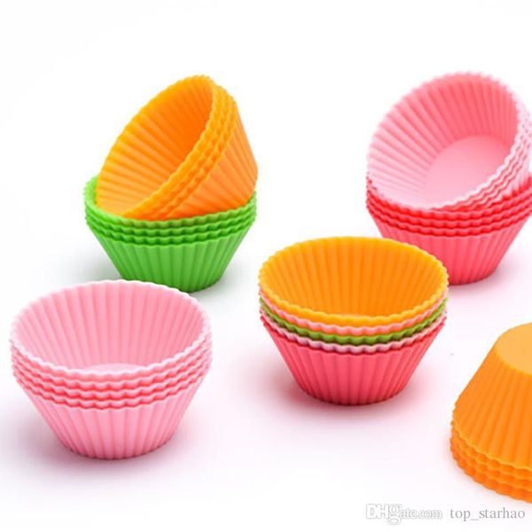 Más barato Forma redonda Silicona Muffin Cup Cake Mold Case Utensilios para hornear Maker Mold Tray Hornear Cup Liner Moldes para hornear DHL XL-369 gratis