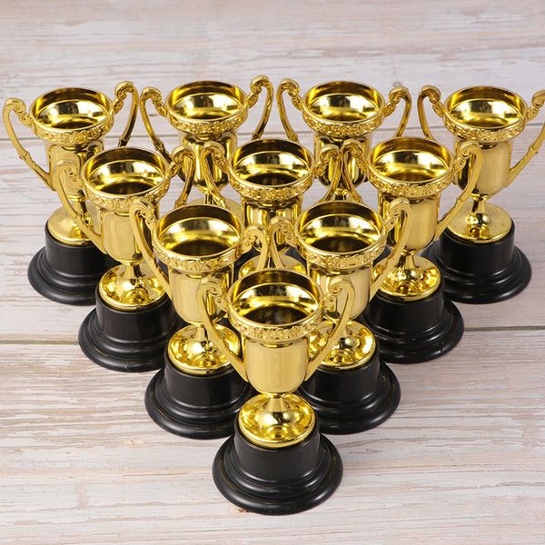 Cheerleading 12 pièces trophées de récompense en plastique récompense pour enfants trophée en plastique coupes de prix en plastique pour enfants fournitures de récompense scolaire pour enfants 230420