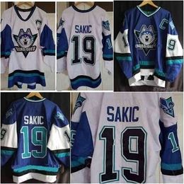 Chen37 C26 Nik1 40Quebec Nordiques # 19 Joe Sakic Blanco Azul Nik1 tage Jersey de hockey sobre hielo para hombre Código personalizado Tamaño S-4XL
