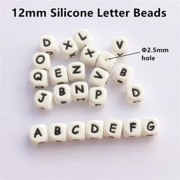Chenkai 100 stcs 12 mm een gratis losse siliconen lettertheether kralen diy baby fopspeen sieraden tanden sensorische speelgoedaccessoires 240415