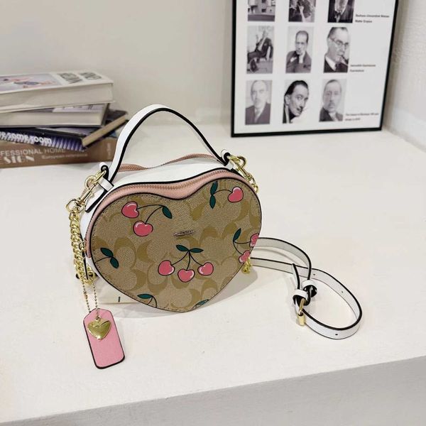 Billeteras de bolso de corazón de cherry desinger mini lindo hombro bolso para mujeres Coabag bolso de lujo de lujo bolso de cuero de cuero de cuero