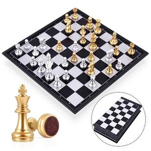 Jeux d'échecs 25/36cm Jeux d'échecs médiévaux de grande taille avec grand échiquier magnétique 32 pièces d'échecs Table Carrom Jeux de société Jeux de figurines szachy 230711