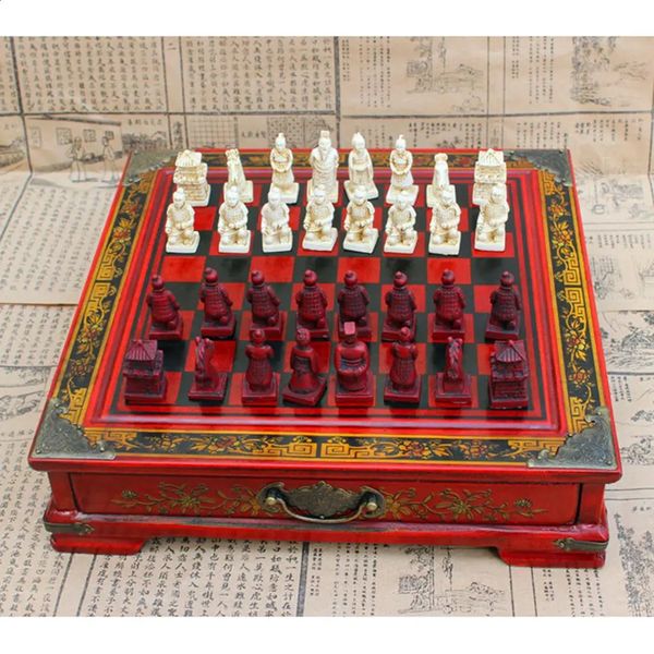 Jeux d'échecs 35pcsset objets de collection haut de gamme Vintage chinois en terre cuite guerriers jeux d'échecs ensemble cadeau pour les dirigeants amis famille 231118