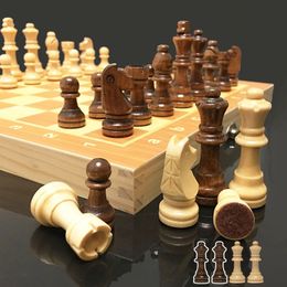 Schaakspellen 4 Queens Magnetisch schaak Houten schaakset Internationaal schaakspel Houten schaakstukken Opvouwbaar houten schaakbord Geschenkspeelgoed I55 230617