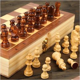 Juegos de ajedrez Conjunto de juego de plegamiento de madera magnética de 24 cm24cm Almacenamiento interior ADT Kids Familia 231020 Drop entrega Dhxp0