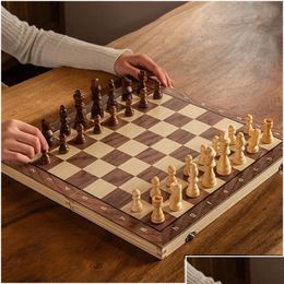 Juegos de ajedrez - Board de madera maciza portátil magnética Educational para estudiantes y niños Regalo de Navidad Drop de entrega Deportes Ou Otwin