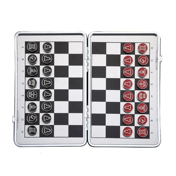 Jeux d'échecs Voyage International Ensemble Poche Mini Pièce Magnétique En Cuir PU Pliable Échiquier En Alliage D'aluminium Chessman Jeu De Société 230616