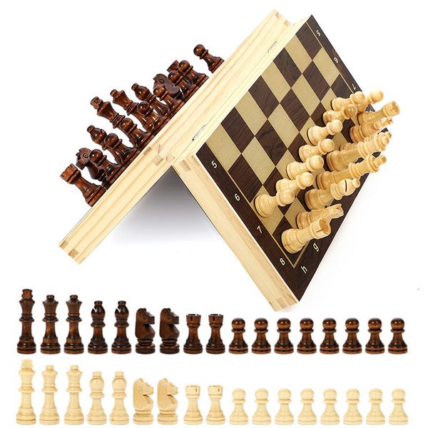 Juegos de ajedrez Juego de ajedrez de madera 39*39 cm Plegable Larg Larg Chessboard Juego de rompecabezas con 34 piezas de ajedrez de madera sólida Juego de mesa de viaje 230711