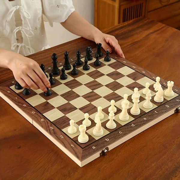 Jeu d'échecs pliant magnétique en bois massif, cadeau pour enfants, jeux de stratégie familiaux, 231226