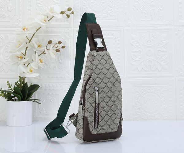 Bolsa de pecho Avenida Bolsillo de hombro Lujos Diseñadores Cuero Mens Sling Bolsas Crossbody Mochila Viajes al aire libre Deportes Ciclismo Bolsas de cintura Mensajero Mujeres Paquete