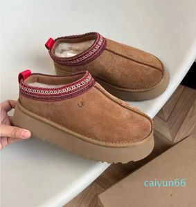 Diapositivas de piel de castaño Piel de oveja Shearling Nuevas mulas Mujeres Hombres Ultra Mini Plataforma Bota Slip-on Zapatos Gamuza ugss Confort Otoño Invierno botas