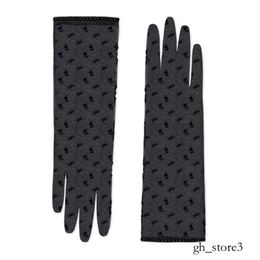 Gants chics en dentelle brodée de lettres pour femmes, mitaines de protection solaire, longues en maille avec boîte cadeau, mitaines noires CYG23101704-6 187