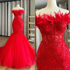 Chique zeemeermin prom -jurk rode veer Ruffels avondjurken Lace Formele feest tweede receptie jurken