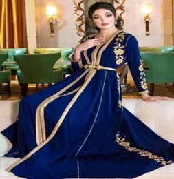 Caftan marocain chic robes de soirée bleues manches longues broderie dentelle appliques florales robe de soirée musulmane caftan arabe bal Pa9696016