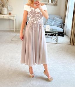 Chique Moeder van de Bruid Kostuums Kant Applicaties Off Shoulder Chiffon Moeder outfits Jurken