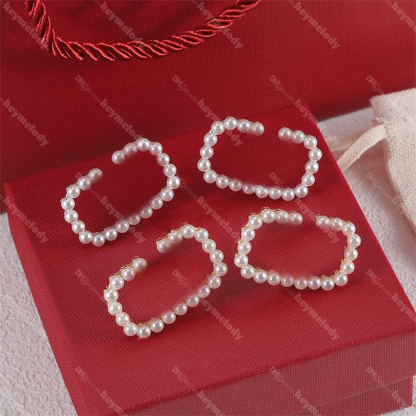 Pendientes de aro grandes con perlas elegantes para mujer, pendientes con letras doradas y plateadas, pendientes de perlas, regalo de cumpleaños con caja