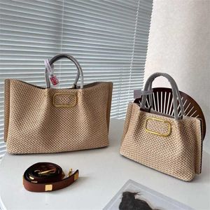 Chic Raphia Beach Sacs V Lettre Femmes Designer Sac Grande Capacité Sacs De Voyage Canne Sac Fourre-Tout Tissé Luxurys Sac À Main Avec Pochette Sacs À Main 230615