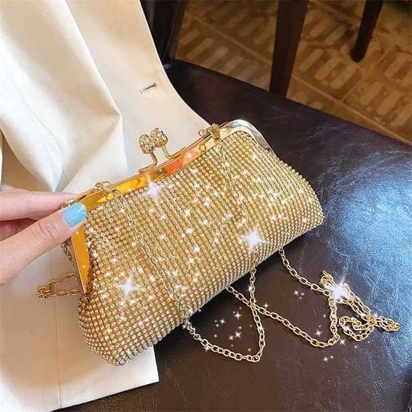 Bolsos de hombro elegantes Bolsos de diseñador Bolso de mano pequeño con tachuelas de diamantes Cartera de moda de verano Messenger Cena Clip Cadena 240311