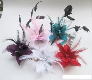 Flor de tela de gasa broche de alfiler de ramillete de boda con flores de muñeca de plumas ropa accesorios para el cabello