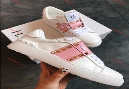 Kind 2020 Top Luxe Chaussures korting Chaussures Design de Luxe Femmes Blanc Noir Chaussure Banden Hommes Femmes Casual Size 364767559