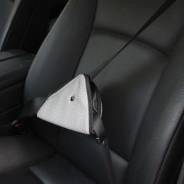 Correo de seguridad para niños Cubierta de la cubierta del cinturón de seguridad transpirable Case de protección del triángulo ajustable para el bebé Cinturón de la almohadilla del cinturón