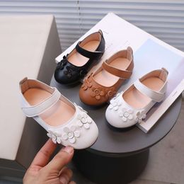 Kindmeisjes Bloembruiloft voor babykinderen Pu Leather Flats Princess single schoen peuter dans feestschoenen L2405 L2405