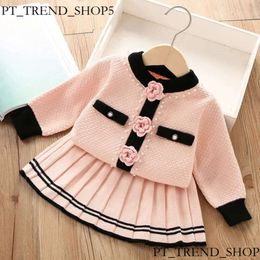 Child Girls Sweater Clothing Spring Spring Autumn Precioso traje floral Cardigan Cardigan con falda corta 2 PCS Niños Niños B1B