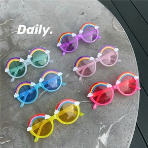 Gafas de sol para niños Anti ultravioleta Arco iris Gafas redondas Colores del caramelo Niños Verano Gafas de sol al aire libre para niñas Niños Decoración 2322 Y2